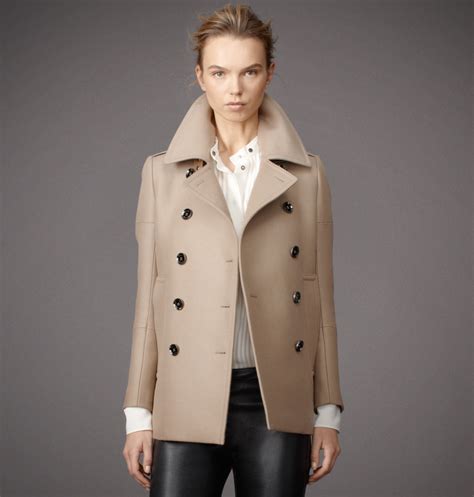 Luxury Women's Coats and Jackets 